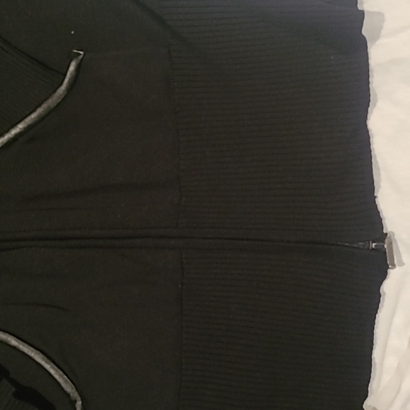 Shelly M. Couture Black Hoodie Sweater, sleeves with ribbed bottom, Zip Front, L - Picture 5 of 9